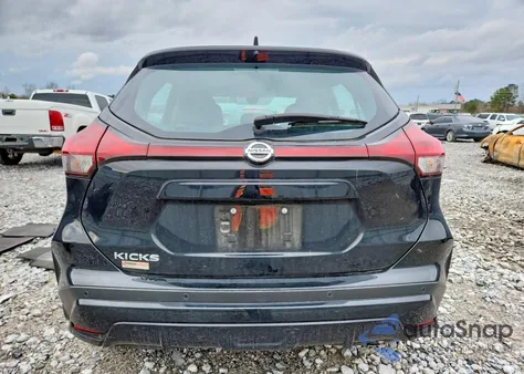 2021 Nissan Kicks S z USA, uszkodzony, nr VIN 3N1CP5BV9ML498192